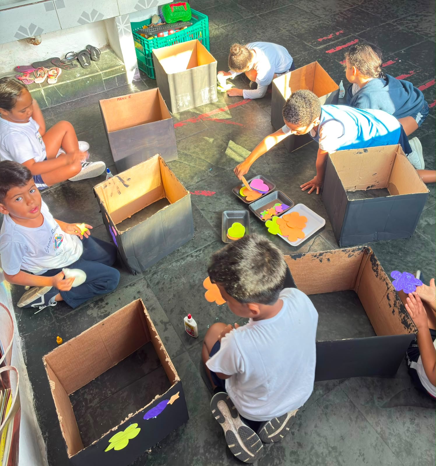 Experiência coletiva de descoberta na Escola Recanto Lápis de Cor — registro 2
