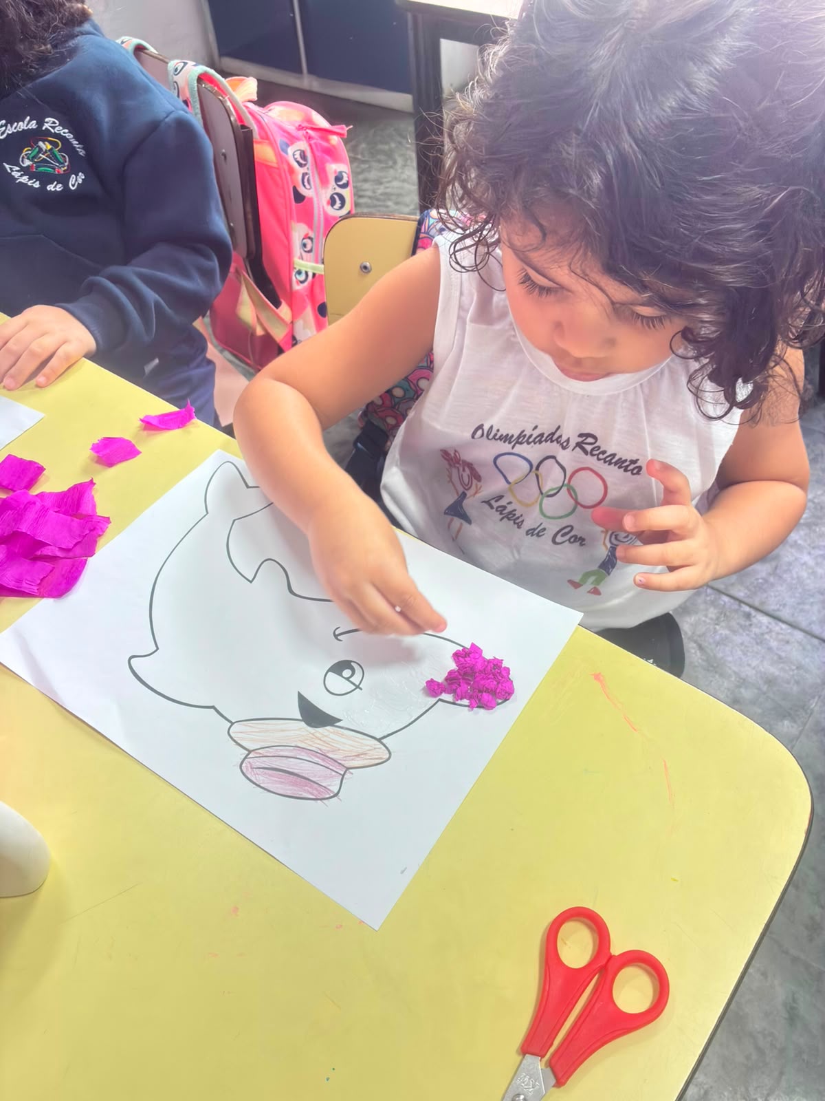 Experiência coletiva de descoberta na Escola Recanto Lápis de Cor — registro 7